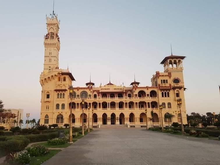 알렉산드리아 Sea & Garden View At Al-Muntazh Towers - إطلاله علي البحر و حدائق قصر المنتزه 아파트 외부 사진